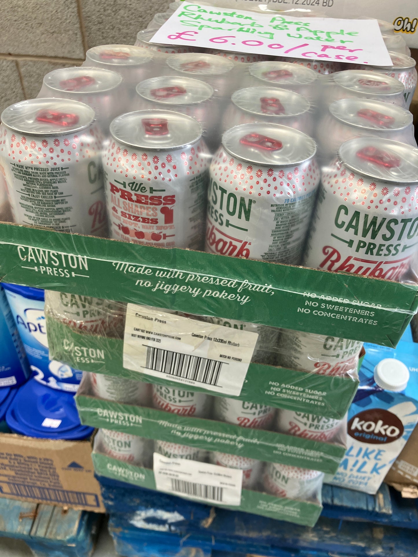 Cawston Press blended with Crisp Apple & Sparkling water
 (case) 12pcs