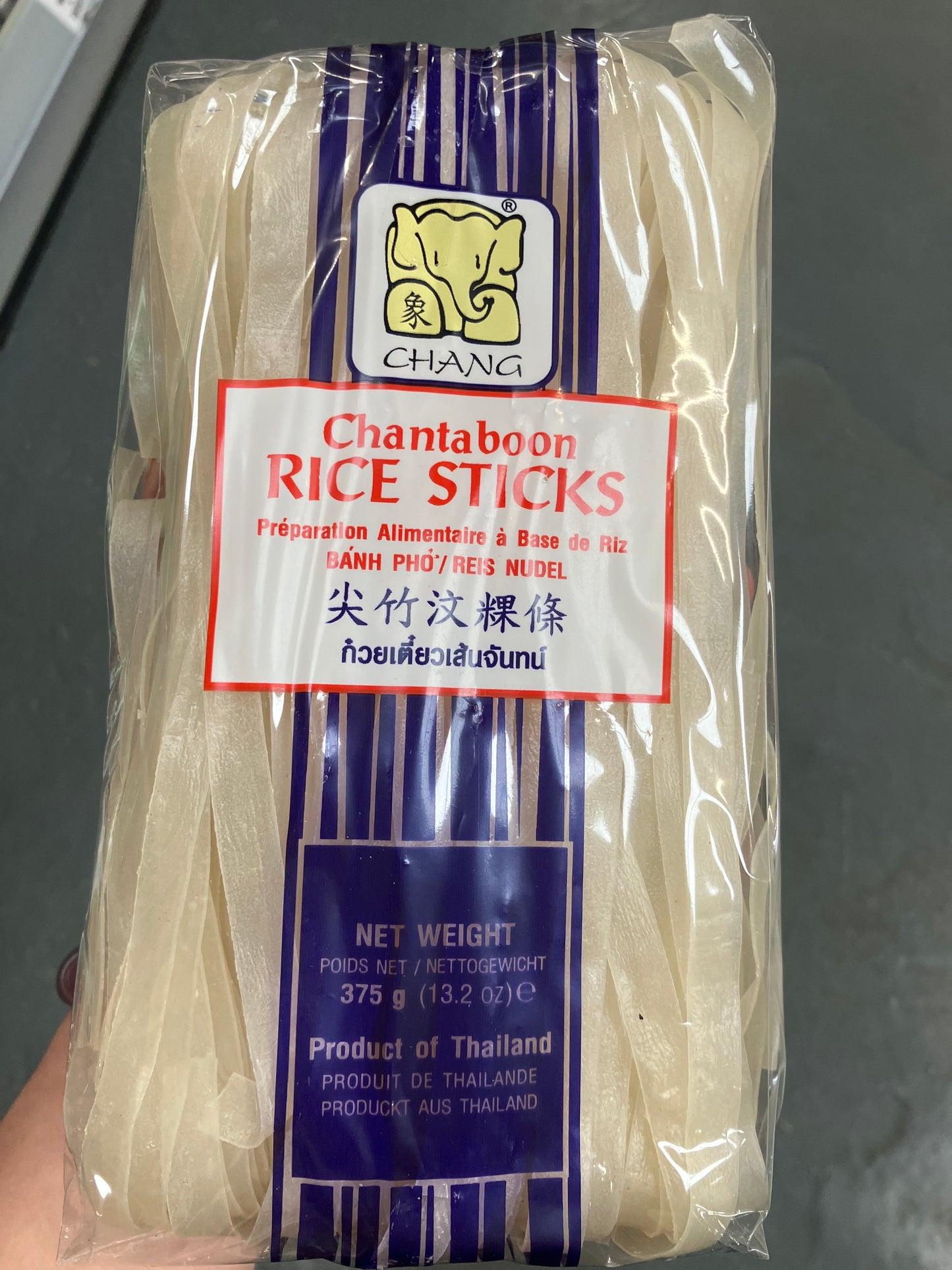 Chang Chantaboon Rice Sticks (10mm Banh Pho) / 象牌 10MM 尖竹汶粿條