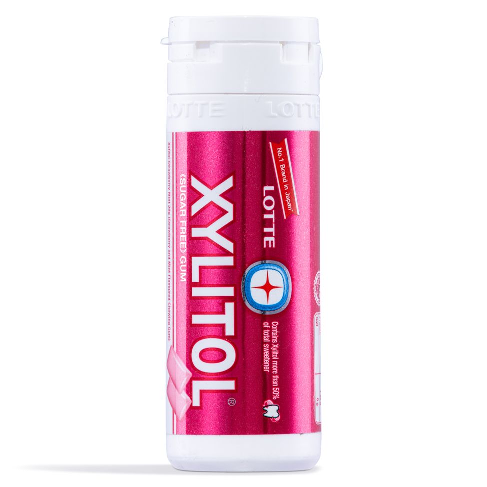 Lotte Xylitol Strawberry Mint Flavour 29g